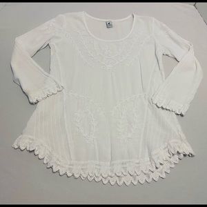 Peruvian Cotton Embroidered Top, Size L. International Peru.